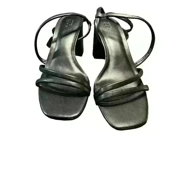 Nordstrom Rack Women's Size 11 Black Strappy Block Heels 3" Strappy Sandal - Picture 2 of 8